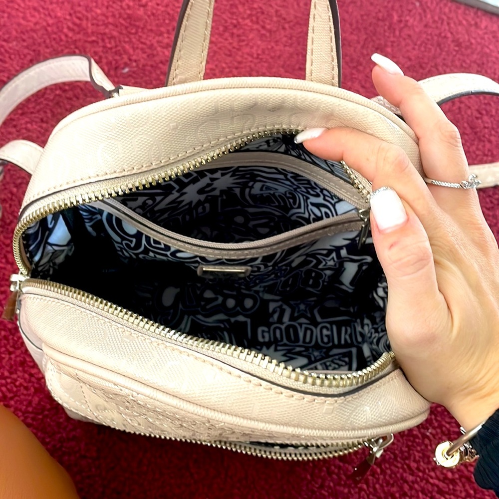 Guess Small Backpack - Picture 2 of 3